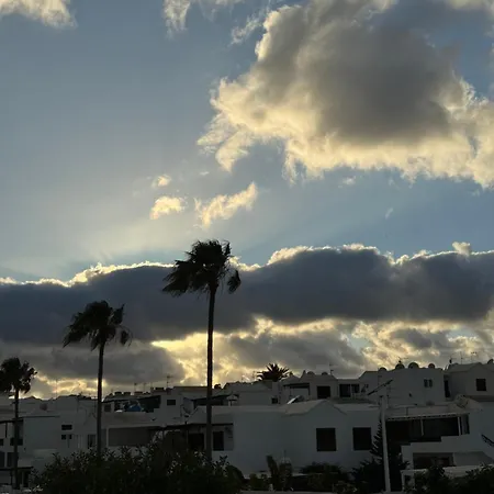 Mar Y Playa 아파트